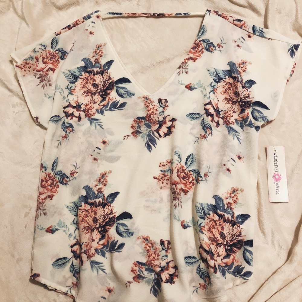NWT Floral blouse
